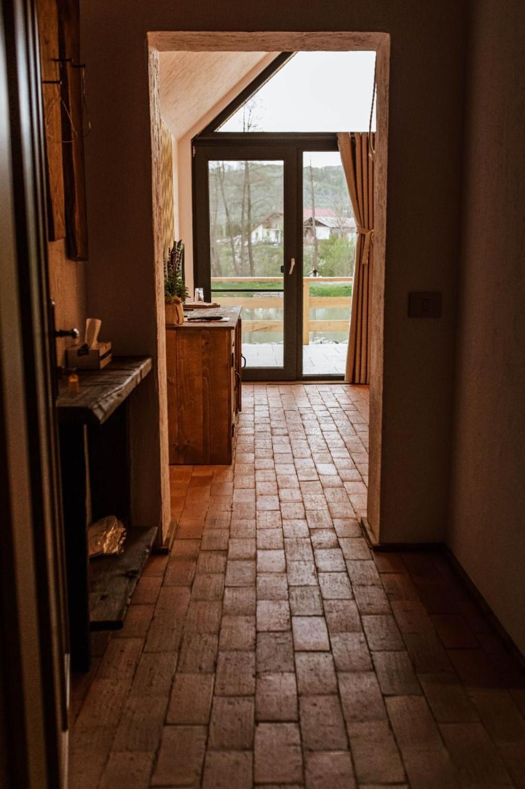 Pastravaria Zavoi Valea Danului Bagian luar foto