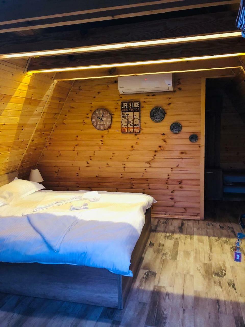 Pastravaria Zavoi Valea Danului Bagian luar foto